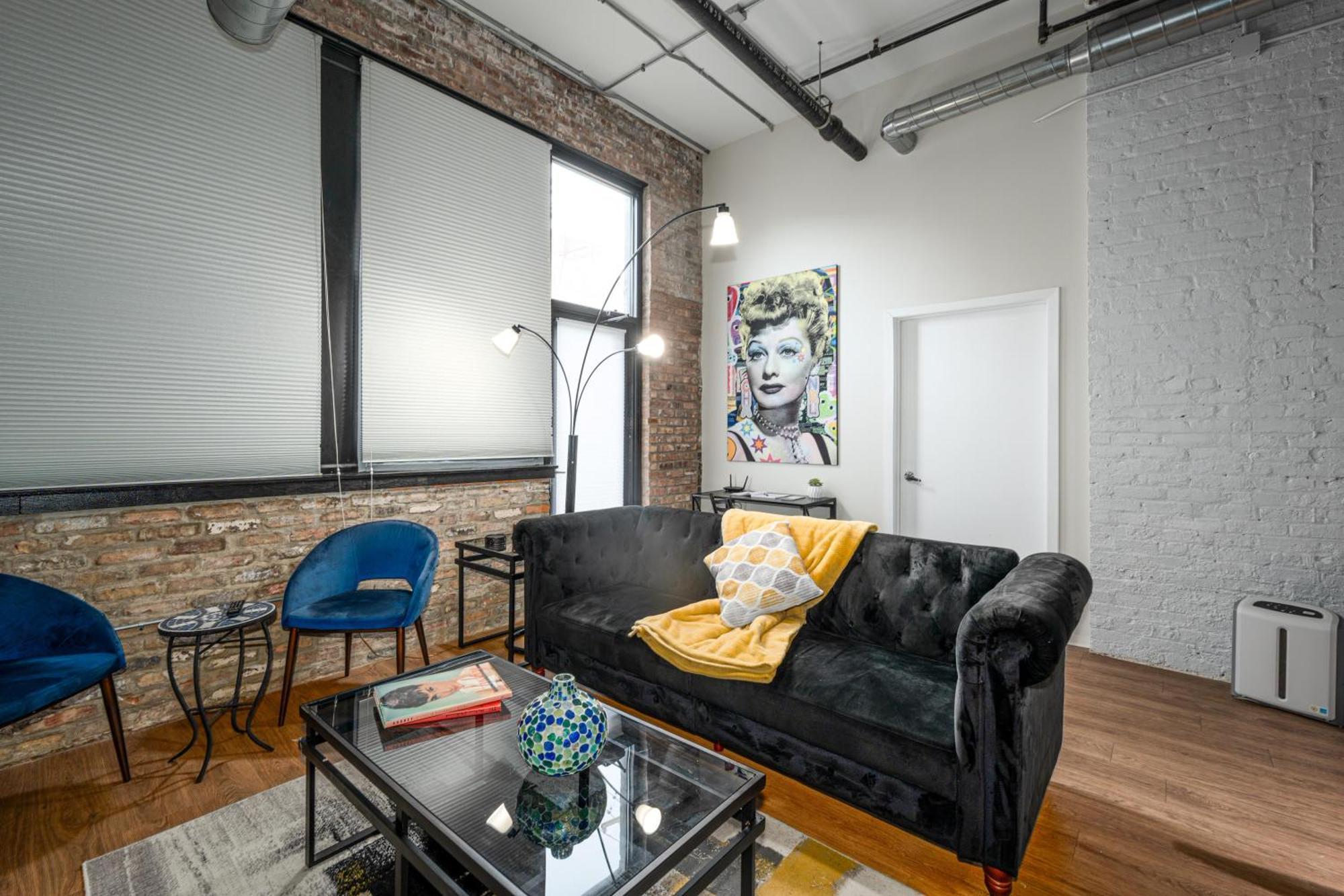 Luxery Stay Chicago - Themed Units! Close To Downtown, Mccormick Place & Wintrust Arena 외부 사진