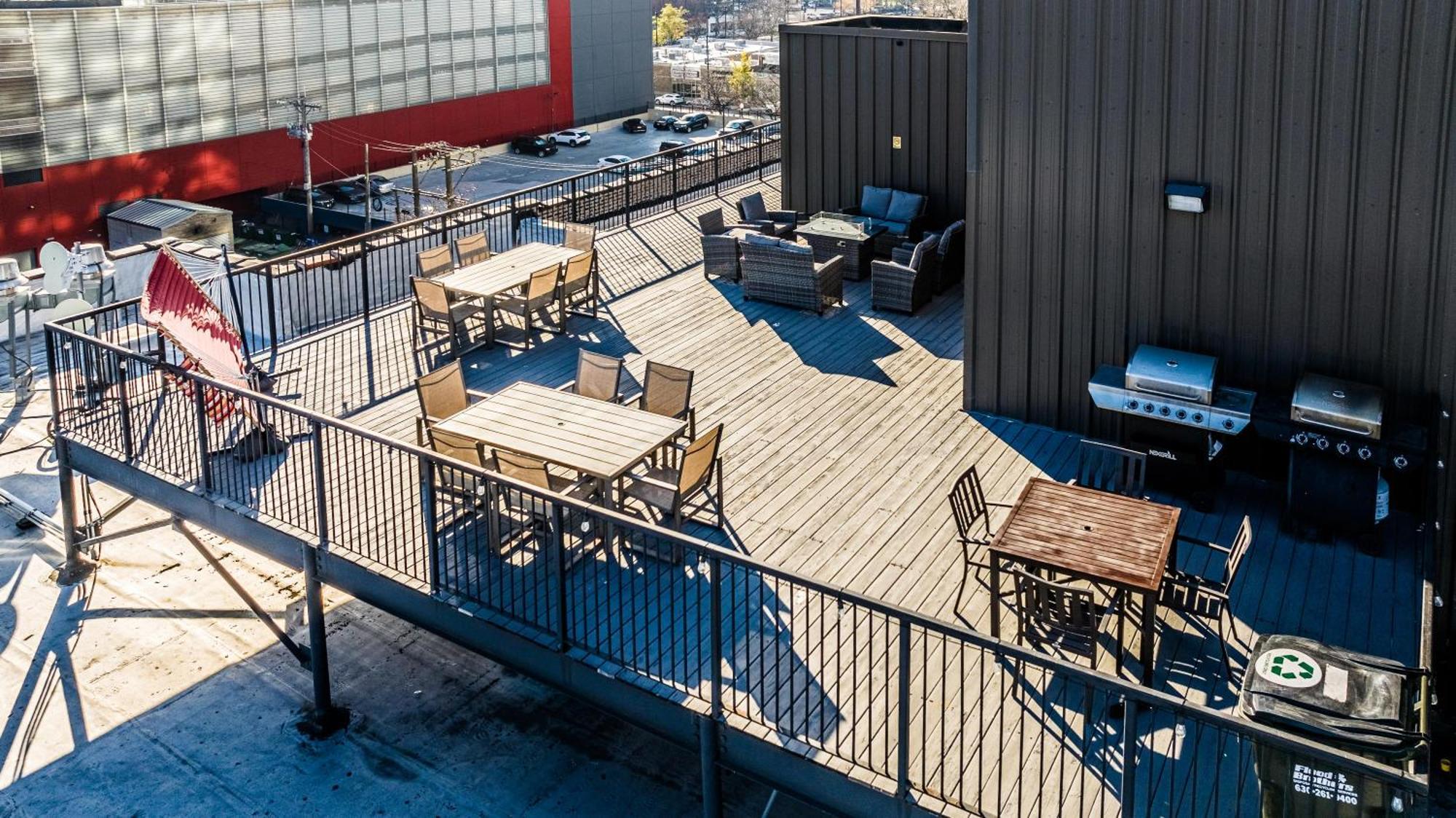 Luxery Stay Chicago - Themed Units! Close To Downtown, Mccormick Place & Wintrust Arena 외부 사진