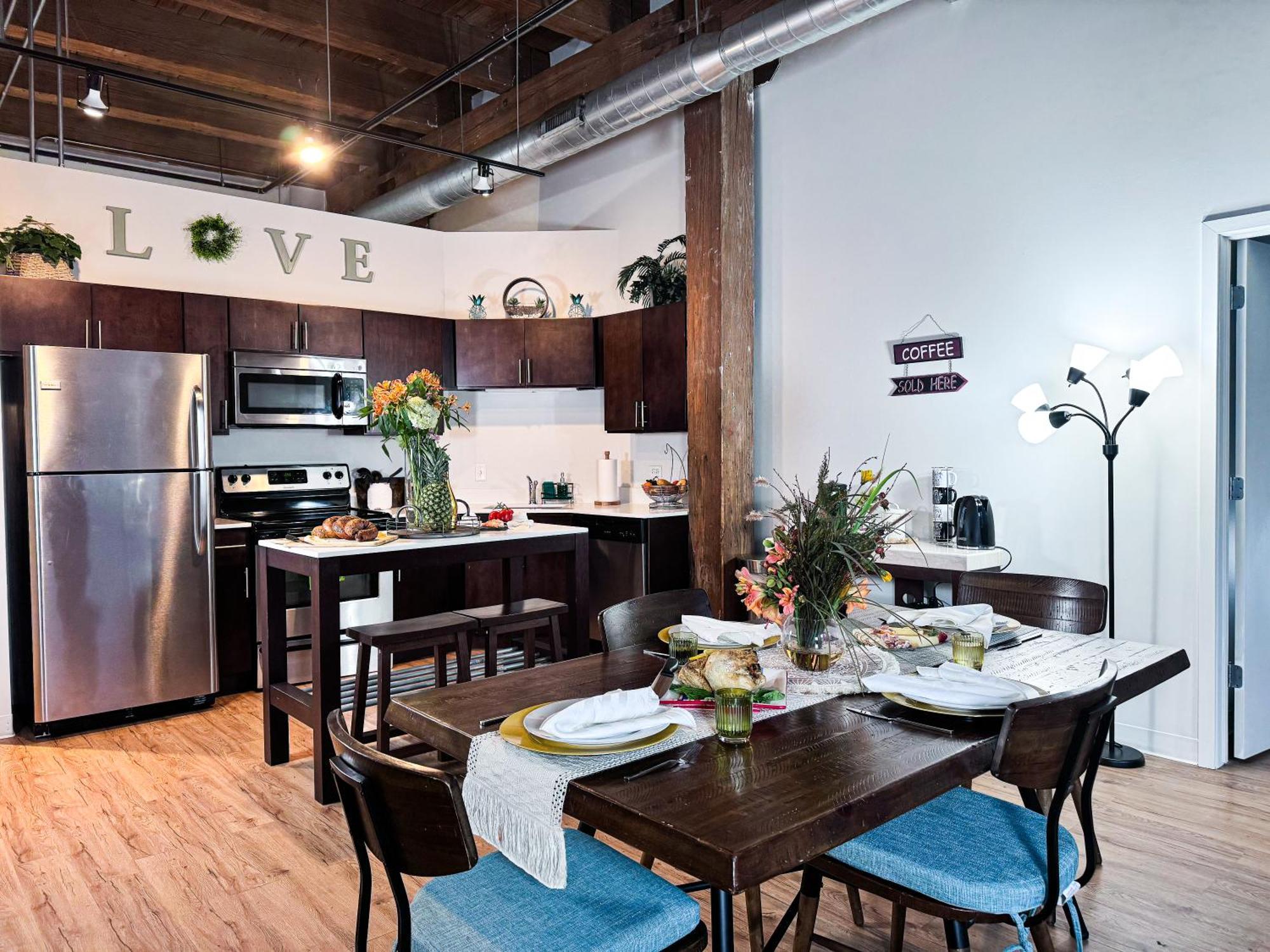 Luxery Stay Chicago - Themed Units! Close To Downtown, Mccormick Place & Wintrust Arena 외부 사진