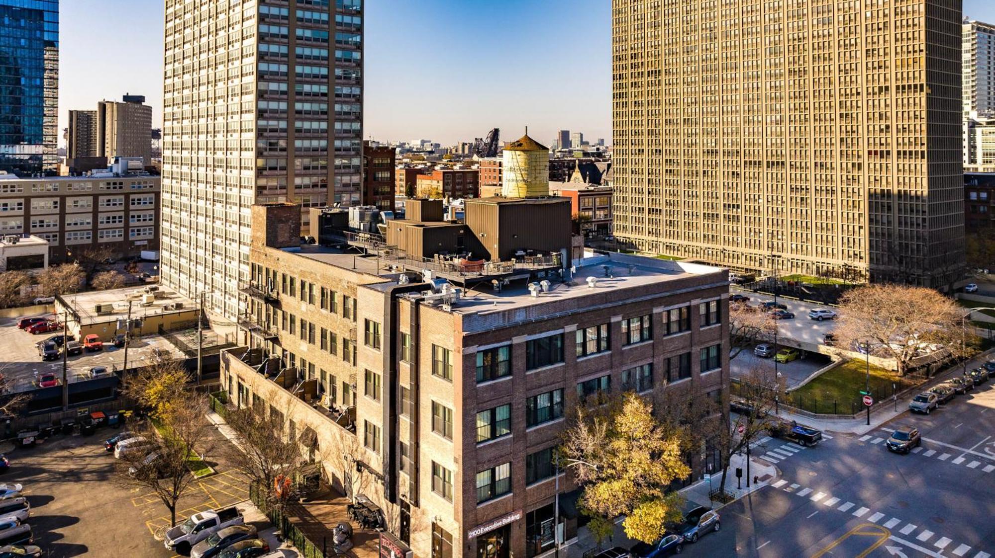 Luxery Stay Chicago - Themed Units! Close To Downtown, Mccormick Place & Wintrust Arena 외부 사진