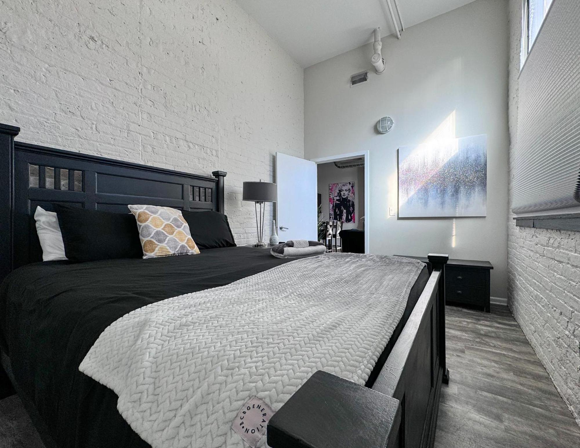 Luxery Stay Chicago - Themed Units! Close To Downtown, Mccormick Place & Wintrust Arena 외부 사진